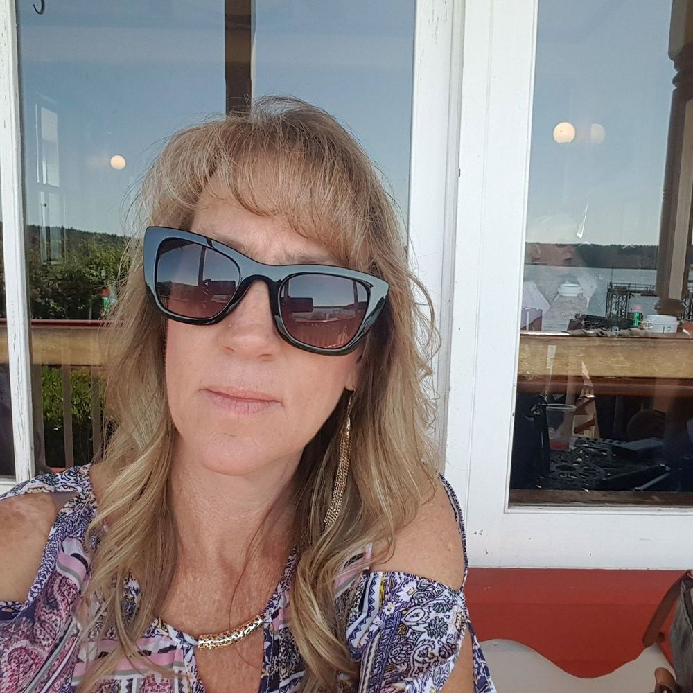 Meet your Posher, Tina